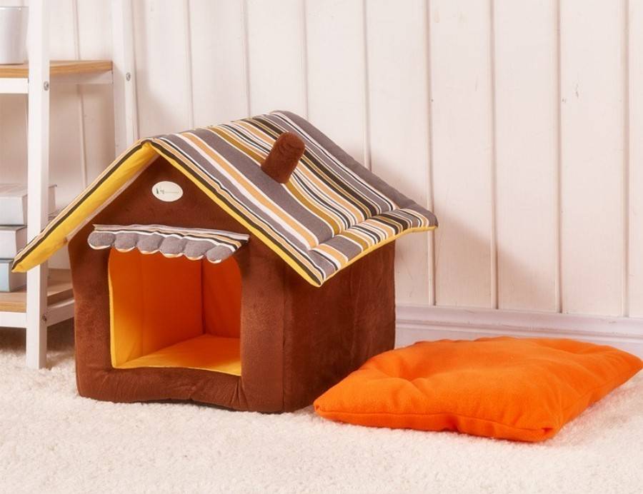 Dog or Cat Cozy House Bed with Mat